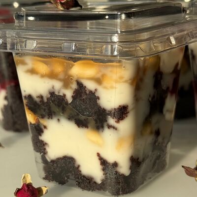 Трайфл Сникерс веганский (вегетарианский) в Смузи-маркет Зелёнка по цене 400 ₽