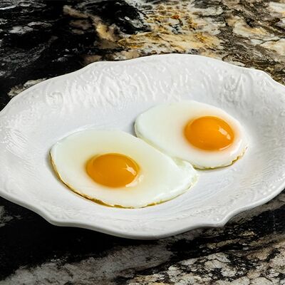 Яичница в Cristal по цене 350 ₽