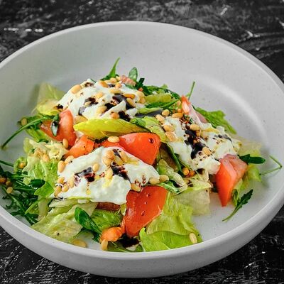 Салат со страчателлой в GORDOST по цене 780 ₽