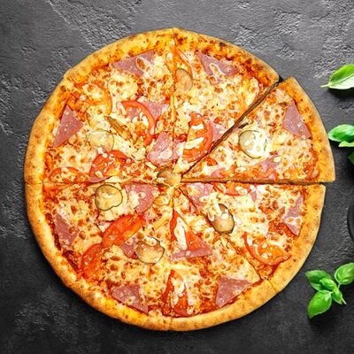 Пицца Деревенская маленькая в ПИКНИК 24/7 по цене 890 ₽