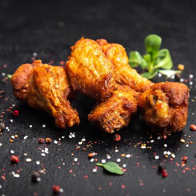 Куриные крылышки BBQ в Римские пиццы по цене 300 ₽