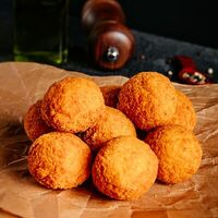 Сырные шарики с халапеньо в Mister Giros