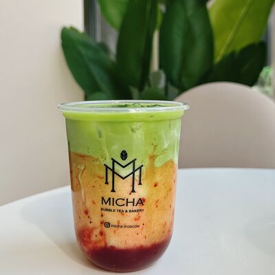 Strawberry Matcha Latte в Micha Bubble Tea & Bakery по цене 460 ₽