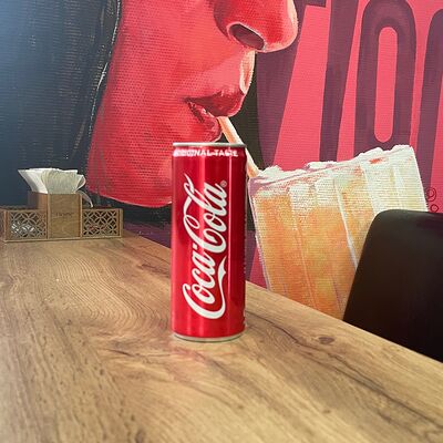 Кока-кола в BAD & BOY BURGER по цене 250 ₽