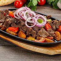 Жаркое с говядиной в Кафе восточное