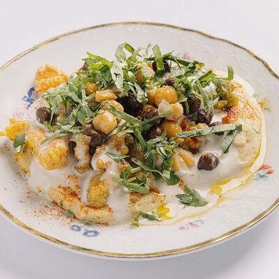 Хумус с хрустящей курицей в Saviv по цене 890 ₽