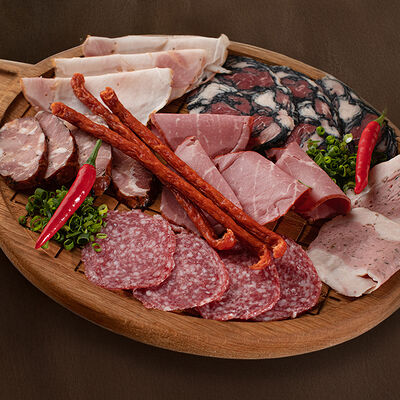 Ассорти мясных деликатесов в Бибирево по цене 1100 ₽