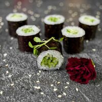 Маки с огурцом в Restobar Первый & Ресторан доставки Личный повар