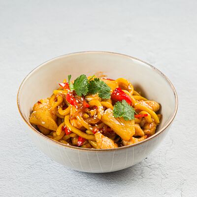 Вок с курицей и ананасами в Lasosь Sushi&Rolls по цене 599 ₽