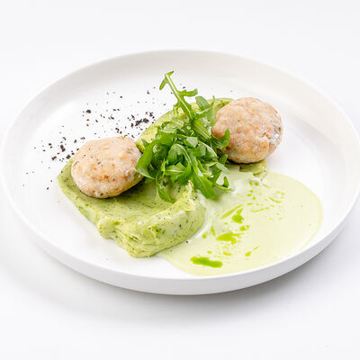 Котлетки из лосося на пару с зеленым пюре в Bistro Pizzateca 9.8 по цене 1400 ₽
