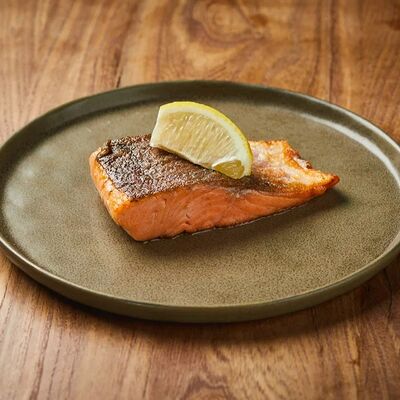 Стейк из форели в Dacha по цене 1520 ₽