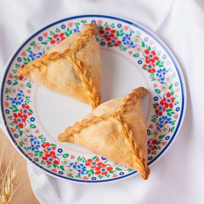 Треугольники в Мархаба Халяль по цене 264 ₽