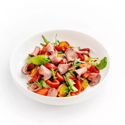 Салат с ростбифом в Cake & Breakfast по цене 750 ₽