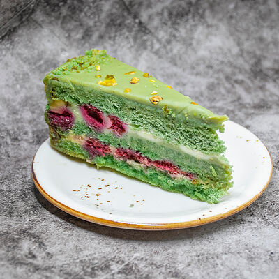 Торт Малиново-фисташковый в Вьетнамская кухня CYCLO по цене 509 ₽