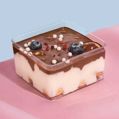 Профитроли с Ягодами в ТортБери по цене 539 ₽