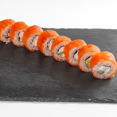 Филадельфия с огурцом в Underground Sushi City по цене 800 ₽