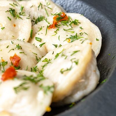 Пельмени с мраморной говядиной и свининойв Метро Cafe по цене 539 ₽