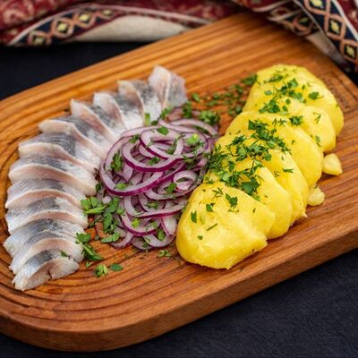 Сельдь с картофелем в 17 шампуров по цене 480 ₽