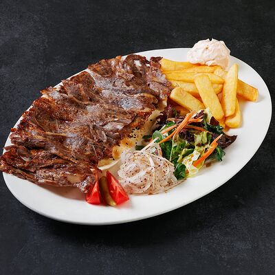 Донер в тарелке в Alibaba Doner по цене 540 ₽