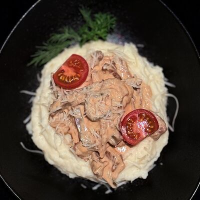 Бефстроганов в Ньокки по цене 1155 ₽