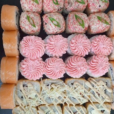 Сет Тот самый в Суши Ready по цене 1599 ₽