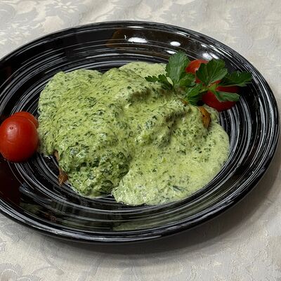 Говядина в соусе Шпинат в Сказка lounge по цене 1250 ₽