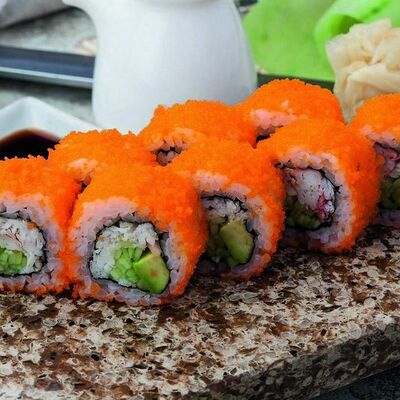 Ролл Калифорния с крабом в Маймун по цене 750