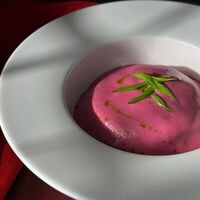 Сельдь слабой соли в свекольном муссев Гастробар DOM