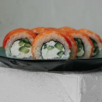 Ролл Филадельфия в Sushi Iva