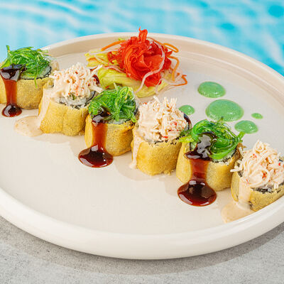 Ролл теплый с угрем в Nemo по цене 640 ₽