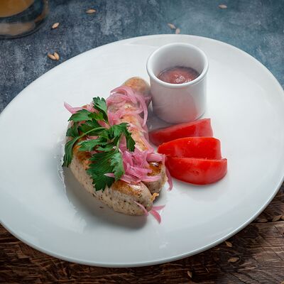 Свиные купаты BBQ в Brauplatz по цене 755 ₽