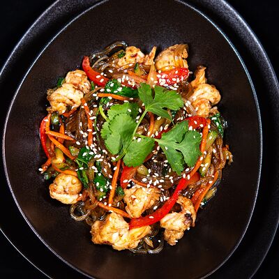 Фунчоза с креветками в Ньокки по цене 745 ₽