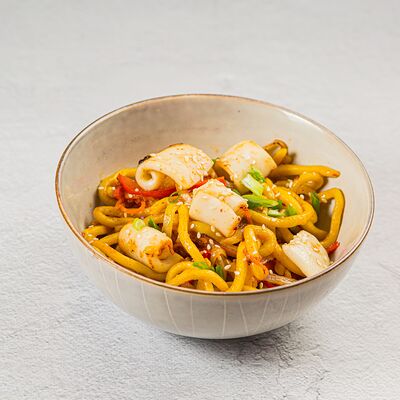 Вок с кальмаром в Lasosь Sushi&Rolls по цене 599 ₽