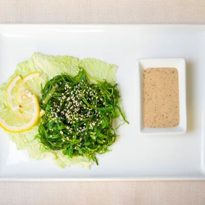 Салат Чука в Цунами по цене 330 ₽