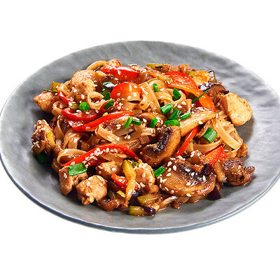 Чапче с курицей и овощами в Kannam Chicken по цене 479 ₽