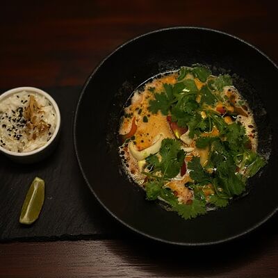 Том ям с морепродуктами в Harvey & Monica по цене 750 ₽