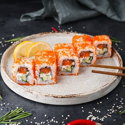 Ролл Калифорния хит в SUSHIBOX по цене 499 ₽