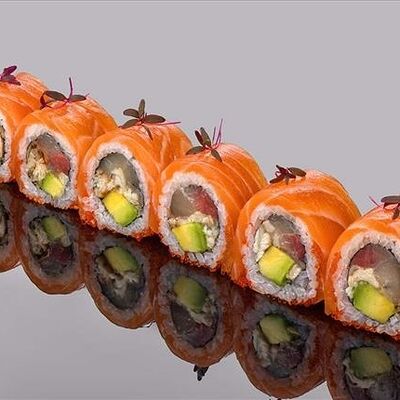 Ролл из лосося, лакедры и копченого угря в Bluefin по цене 3930 ₽