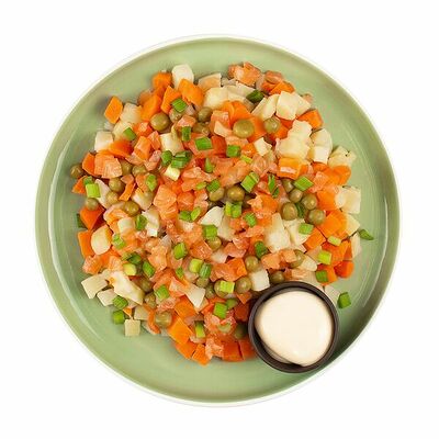 Салат с лососем атлантическим в Азбука Вкуса Экспресс Меню по цене 298 ₽