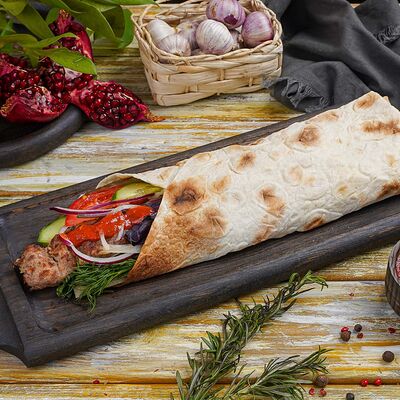 Донер-кебаб говяжий в Геленджик по цене 840 ₽