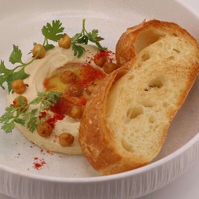 Крем-хумус с хрустящим нутом в Melty по цене 420 ₽