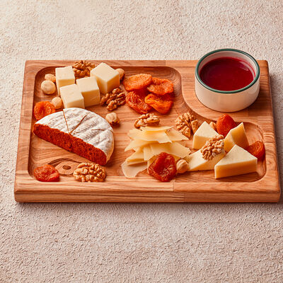 Разные сыры в Хачапури Выпечка и Вино по цене 830 ₽