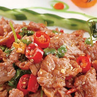 В19 Жареная говядина с тмином 小炒黄牛肉 в Charlie tea по цене 1050 ₽