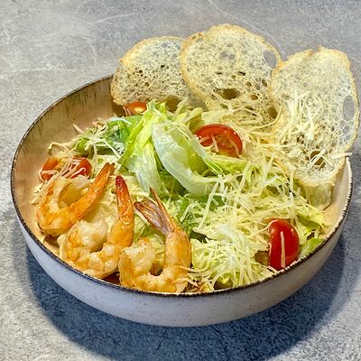 Цезарь с креветками в Gosti по цене 759 ₽