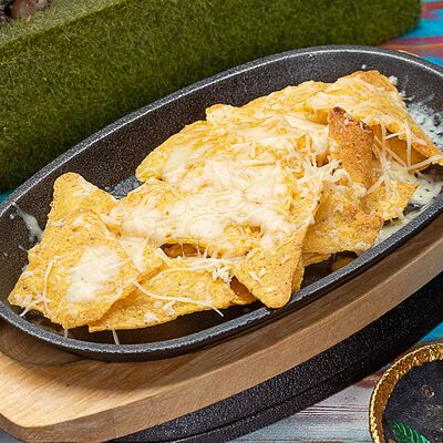 Начос с сыром в Burritos по цене 200 ₽