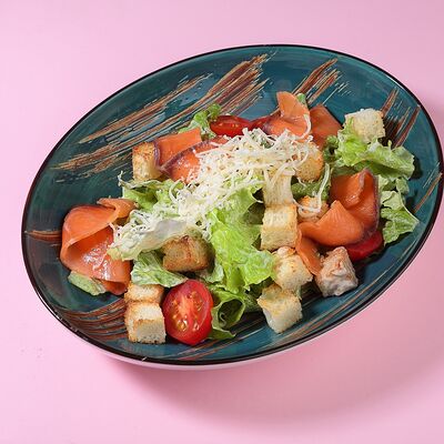 Цезарь с рыбой Ланч в Kiss по цене 280