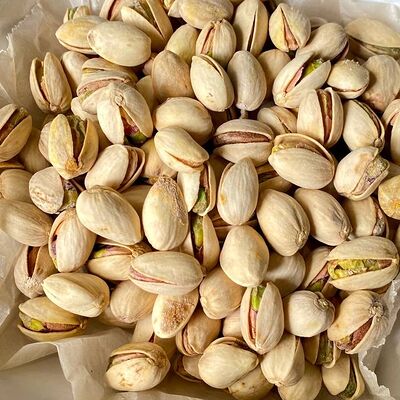 Фисташки соленые в BEERFOLIO по цене 380 ₽