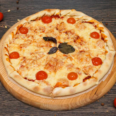 Пицца Маргарита в Старый Ереван по цене 770 ₽