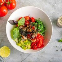 Поке с копченым угрем в Topfoodcafe