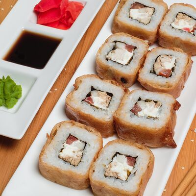 Ролл Цезарь в кляре в Мегаролл по цене 440 ₽